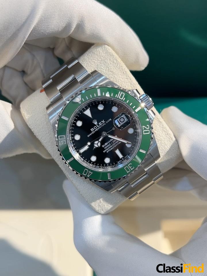 Starbucks SUBMARINER Date Year : 2024 Reference M126610LV