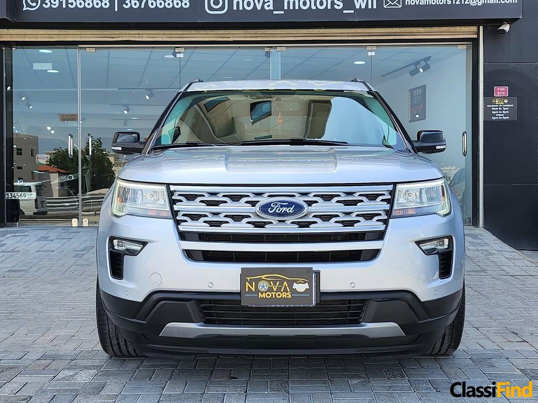2018 Ford Explorer XLT plus V6