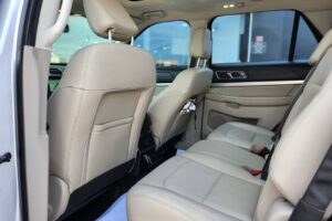 2018 Ford Explorer XLT plus V6