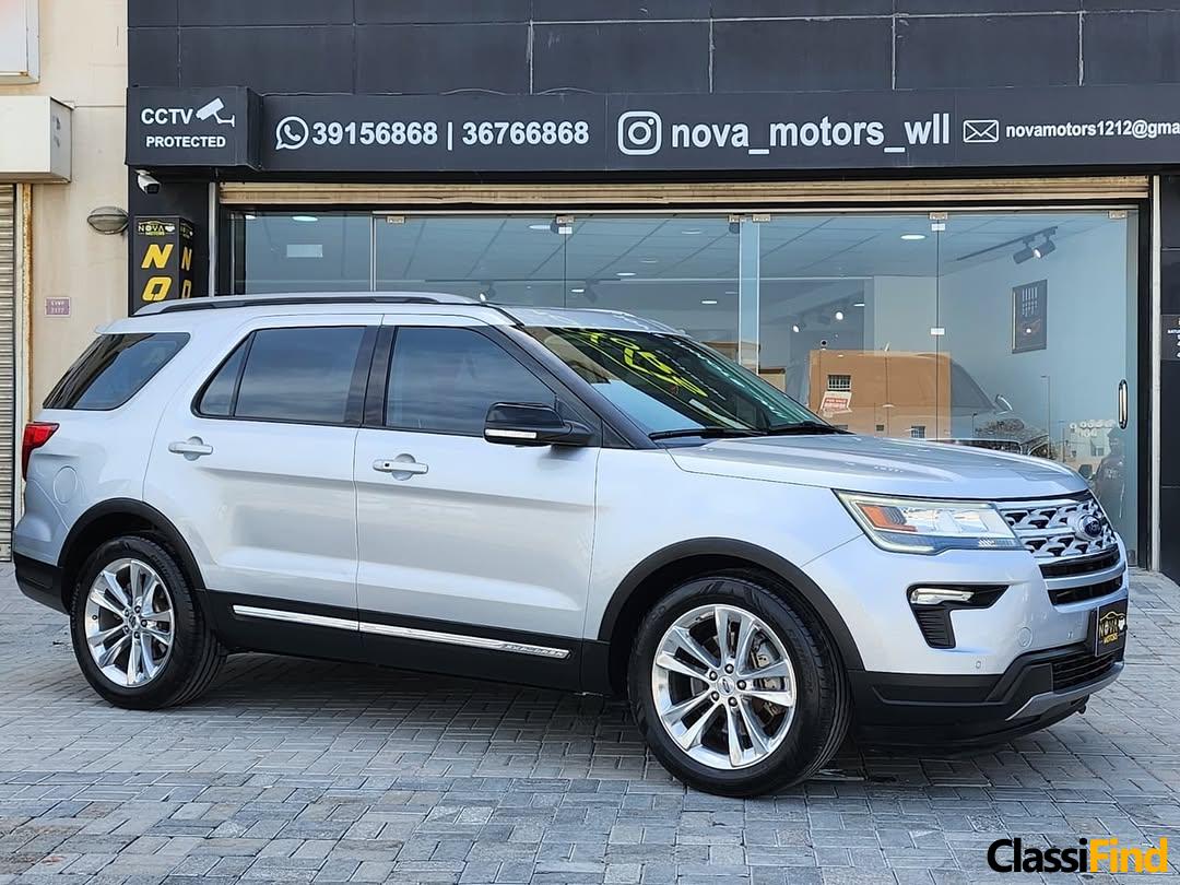 2018 Ford Explorer XLT plus V6