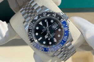 GMT – MASTER II Batman 40 mm Reference 126710BLNR