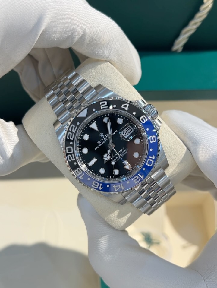 GMT – MASTER II Batman 40 mm Reference 126710BLNR
