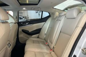 FOR SALE : NISSAN MAXIMA SV The model : 2017