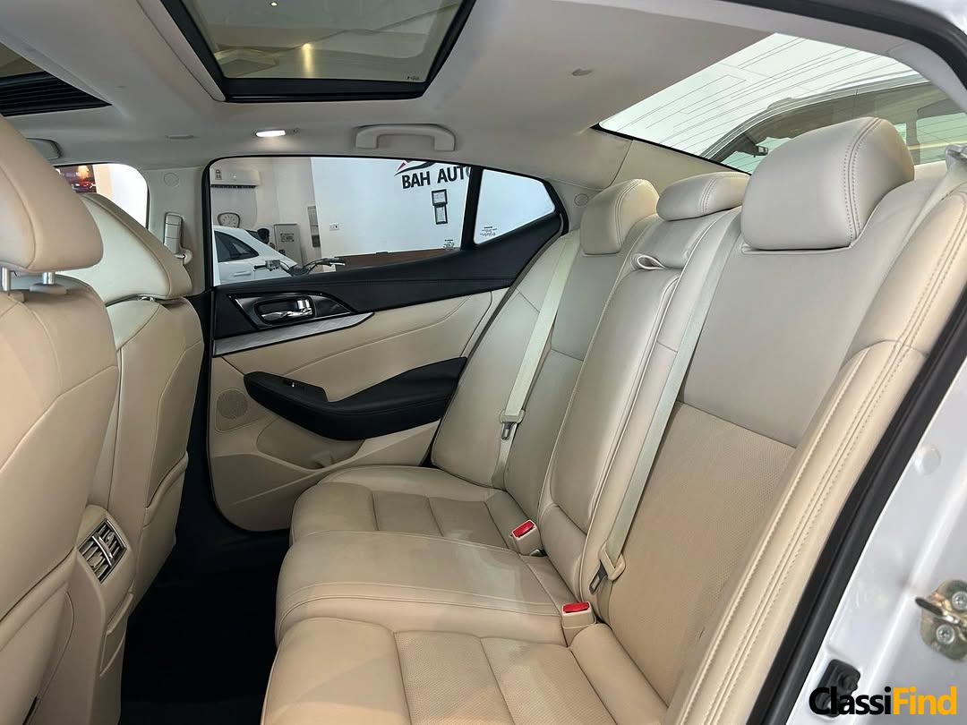 FOR SALE : NISSAN MAXIMA SV The model : 2017