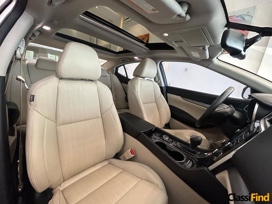 FOR SALE : NISSAN MAXIMA SV The model : 2017