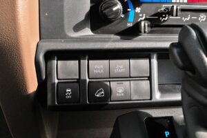 للبيع تويوتا جيب 2025