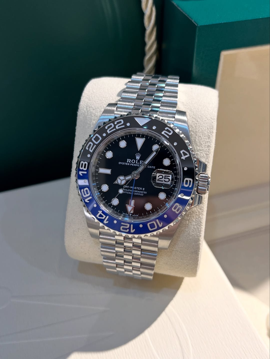 GMT – MASTER II Batman 40 mm Reference 126710BLNR