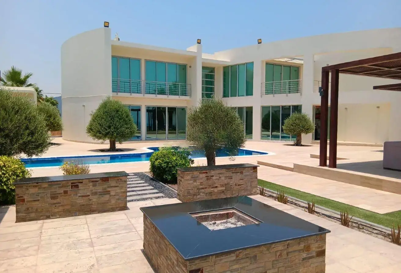Luxurious and Prestigious 1500 SQM Villa Overlooking the Open Sea | ATOL 2