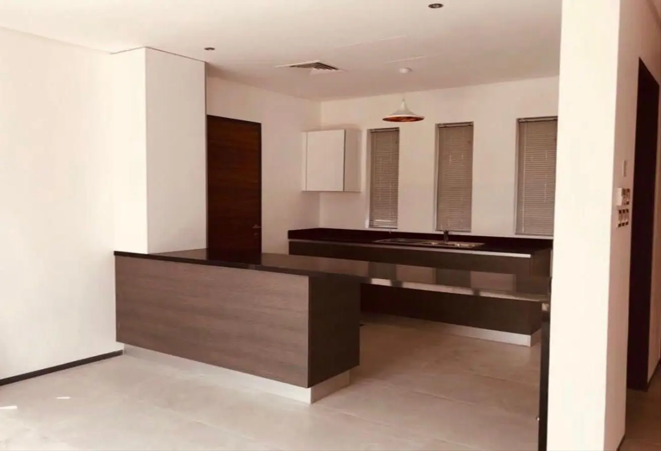 Luxurious Villas for Rent in Saar – Peaceful Setting with Comprehensive Amenities