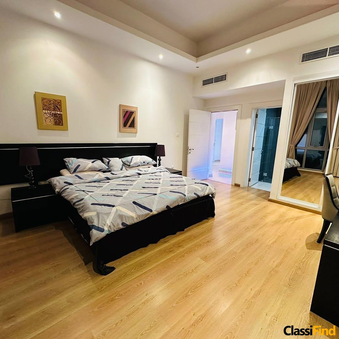 City View, Modern 2-Bed in Juffair! ✨