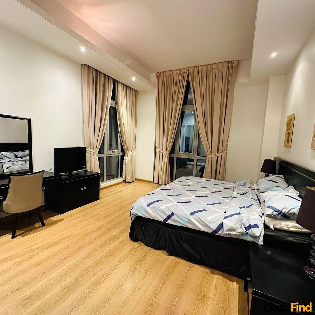 City View, Modern 2-Bed in Juffair! ✨