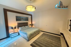 Spacious 1-bedroom haven with stunning city views in Juffair 🏙️