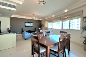 2 Bedroom Apartment available for Rent in Amwaj.