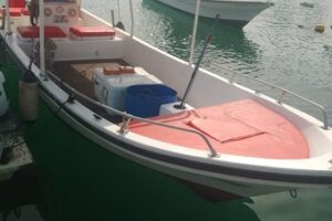 For Sale: AL NAWRAS 27 ft Boat with Dual Yamaha 85hp Engines – Good Condition!