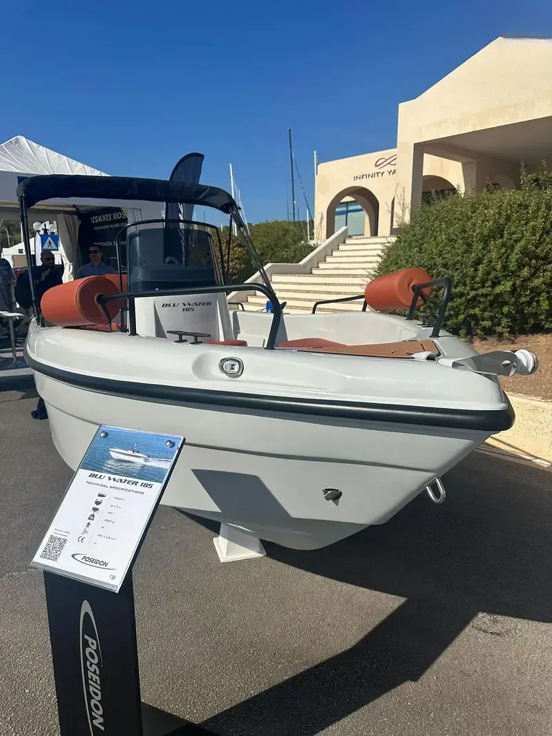 Brand new boat with Suzuki 70hp engine available in Bahrain