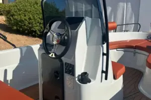 Brand new boat with Suzuki 70hp engine available in Bahrain