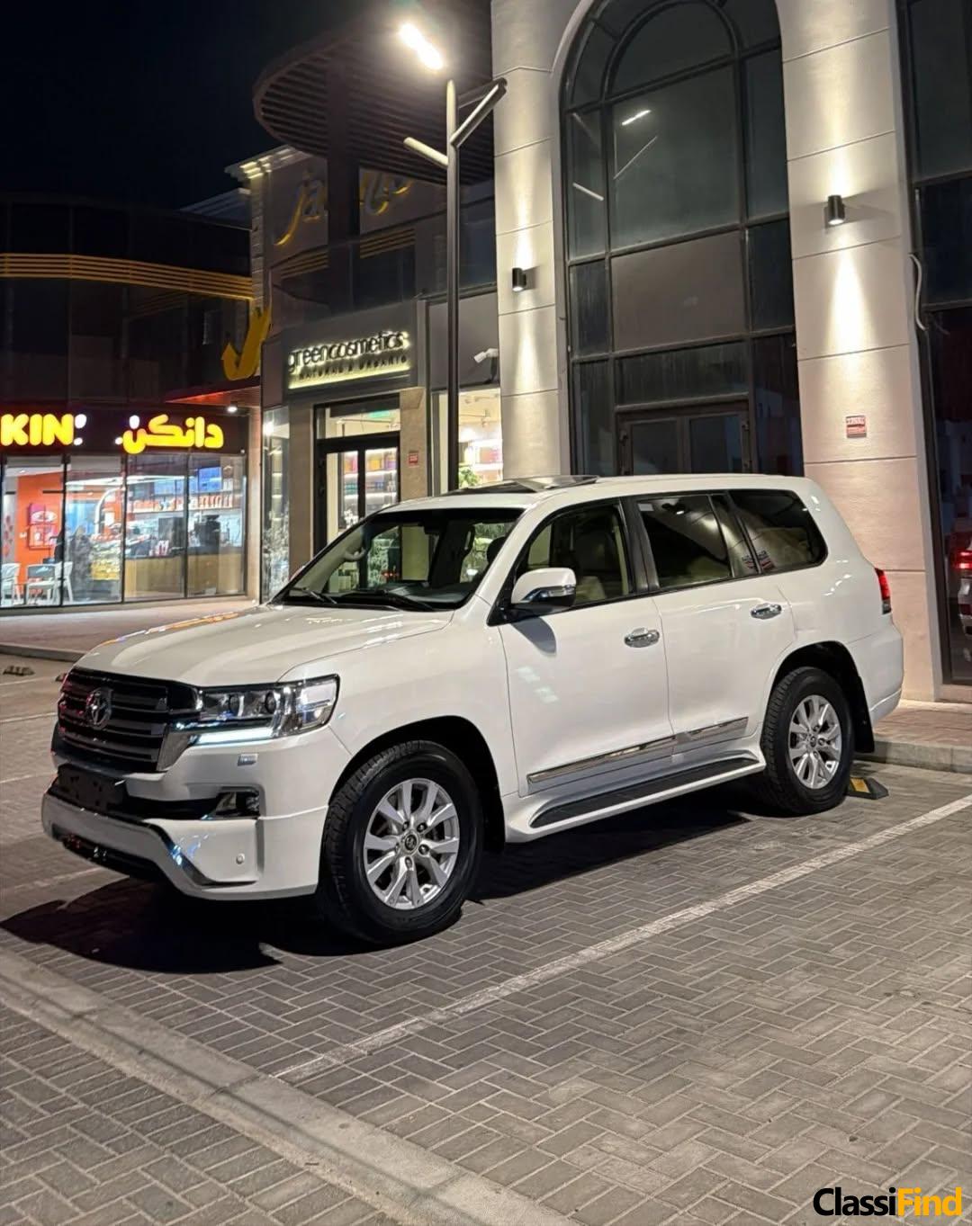 Toyota Land Cruiser GXR V6 Model: 2017