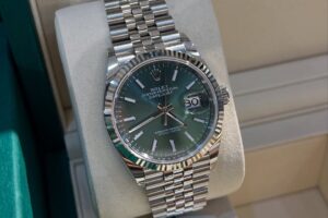 Datejust Steel White gold bezel Reference 126234 Size 36 mm