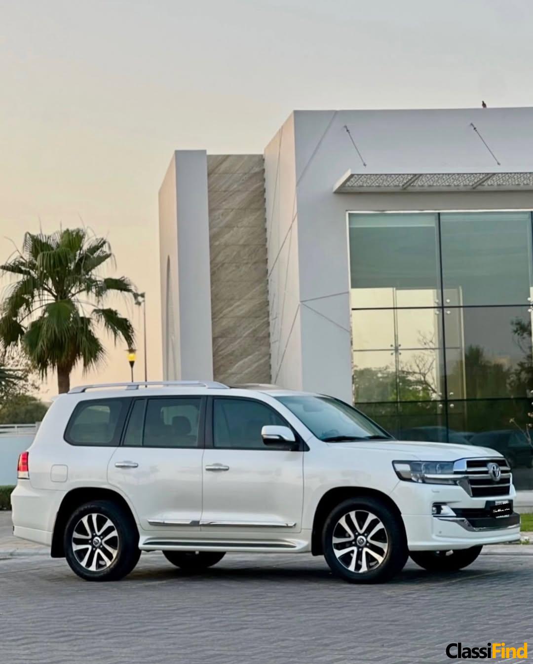 Used Land Cruiser GXR Grand Touring 2019 Model 132,000 km, Bahrain