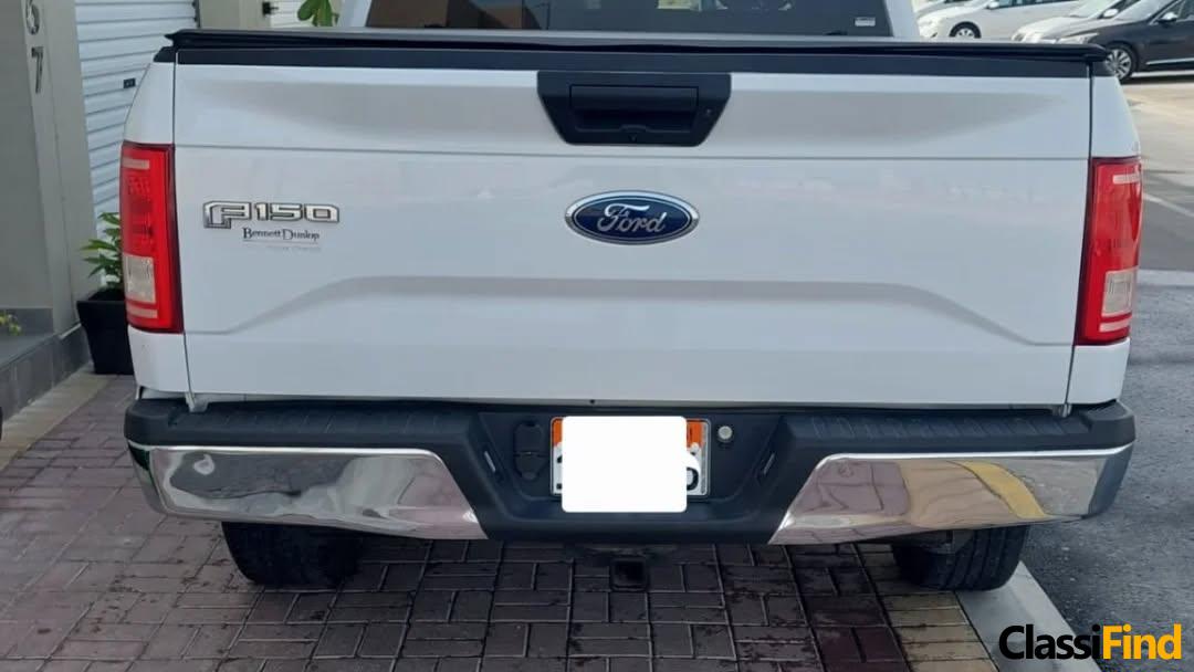 For sale Ford F150 XLT Model / 2017