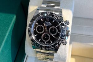 Daytona 40 mm Reference 126500LN Black dial