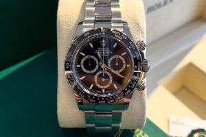 Daytona 40 mm Reference 126500LN Black dial