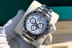 Daytona Panda Reference 126500LN 10/2024 Size 40 mm