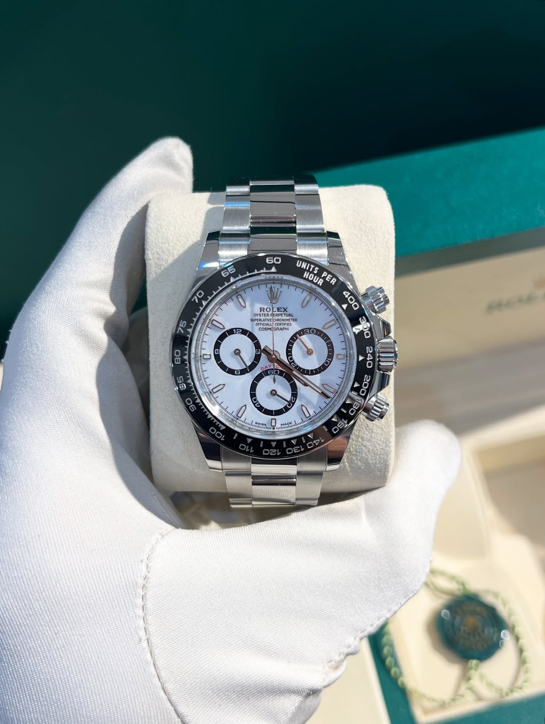 Daytona Panda Reference 126500LN 10/2024 Size 40 mm