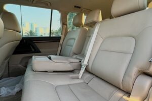 Used Land Cruiser GXR Grand Touring 2019 Model 132,000 km, Bahrain