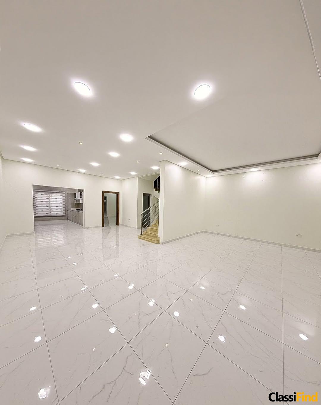 A villa for sale in a prominent location in the Malakiya area
