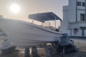 For sale: 26-foot Al-Dhaen boat, 2015