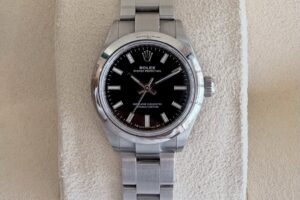 Oyster Perpetual Size: 28
