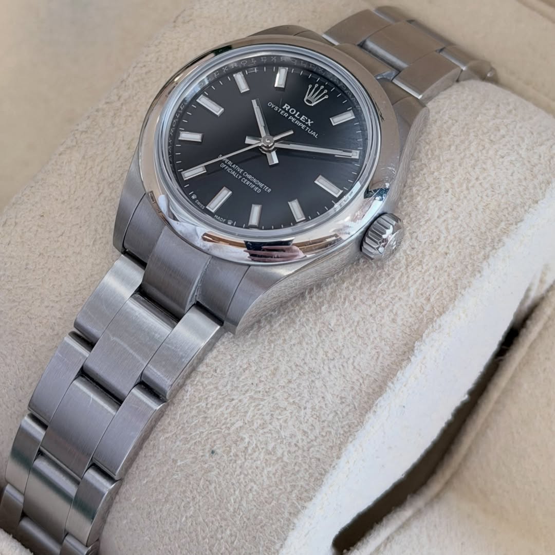 Oyster Perpetual Size: 28