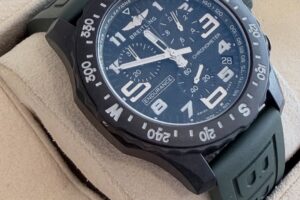 Brietling Endurance Pro Light weight