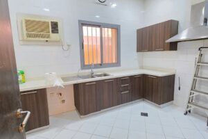 For rent: A large, luxurious apartment in Riffa, Abu Kuwara area. Prime location, close to all amenities. Semi-furnished.