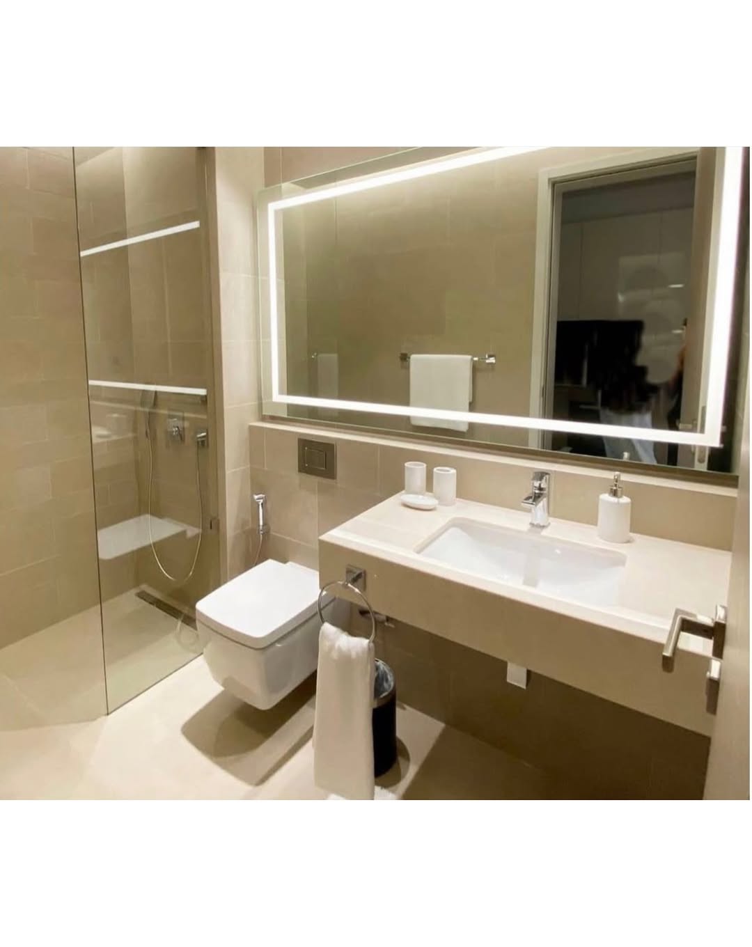 A luxurious, fully furnished studio apartment with a sea view
