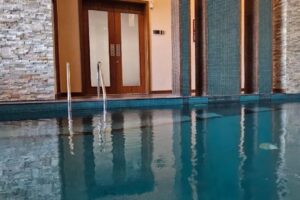 Experience refined living in this newly renovated high-floor 2-bedroom apartment in the heart of Seef, just steps away from City Centre Bahrain