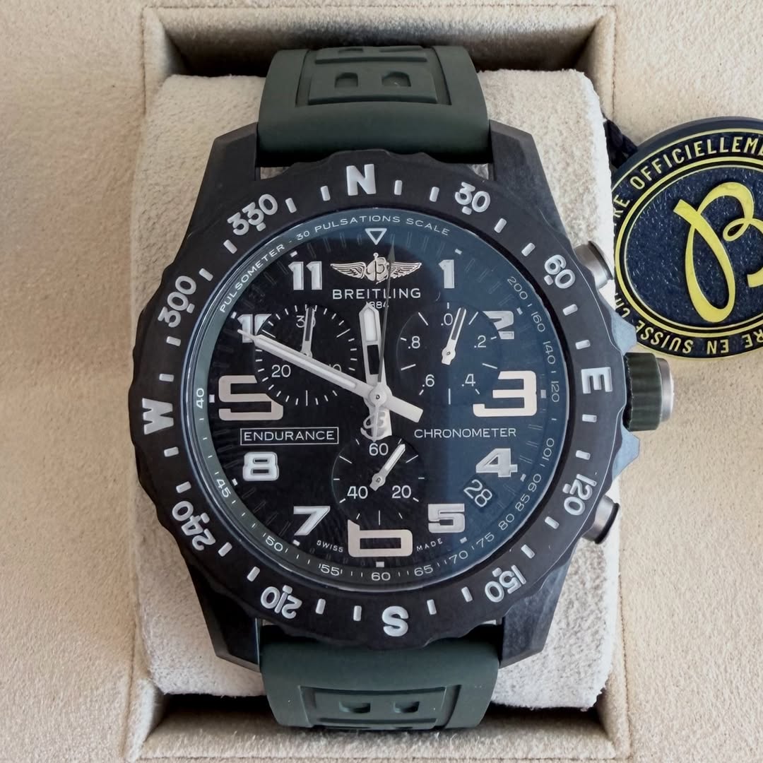 Brietling Endurance Pro Light weight