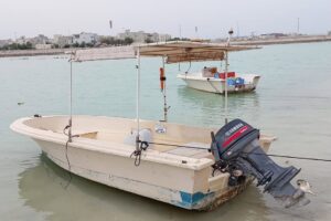 For sale: 18-foot Kuwaiti-made boat