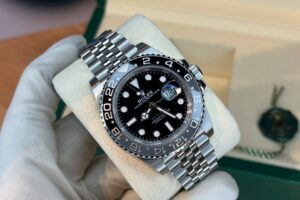 Bruce Wayne 🔥 GMT – master II Ref 126710GRNR 40 mm