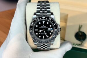 Bruce Wayne 🔥 GMT – master II Ref 126710GRNR 40 mm