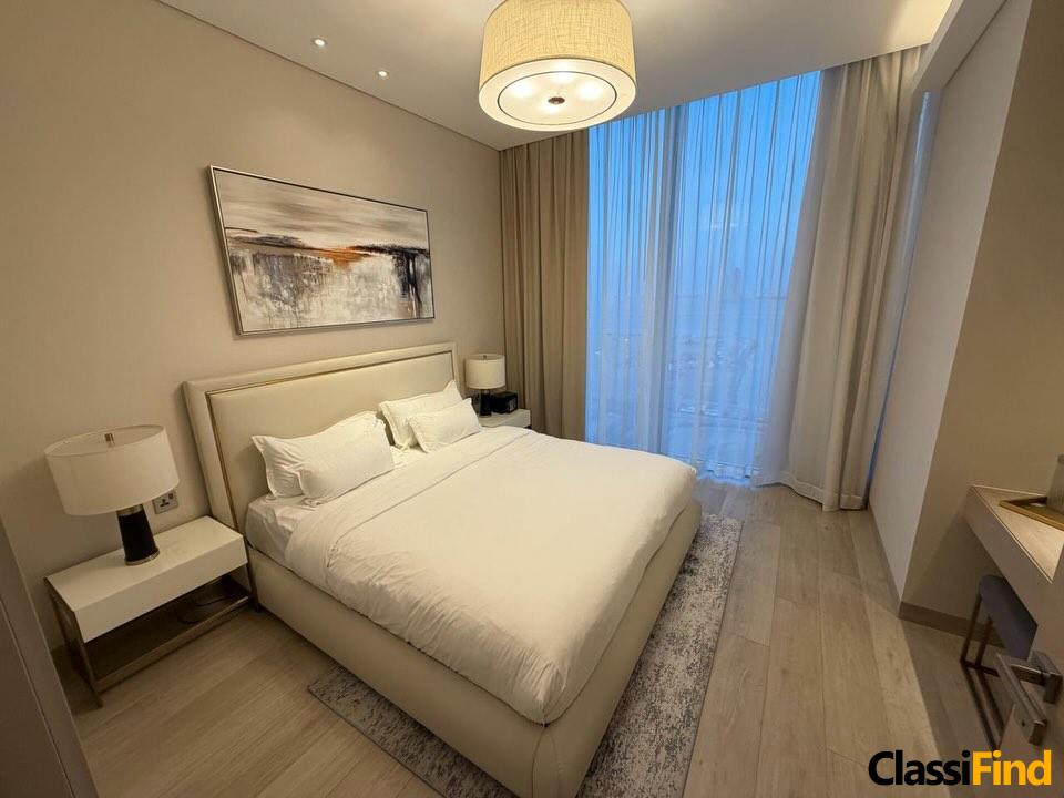 Experience modern living in this elegant 2-bedroom apartment in Juffair