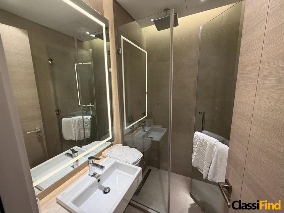 Experience modern living in this elegant 2-bedroom apartment in Juffair