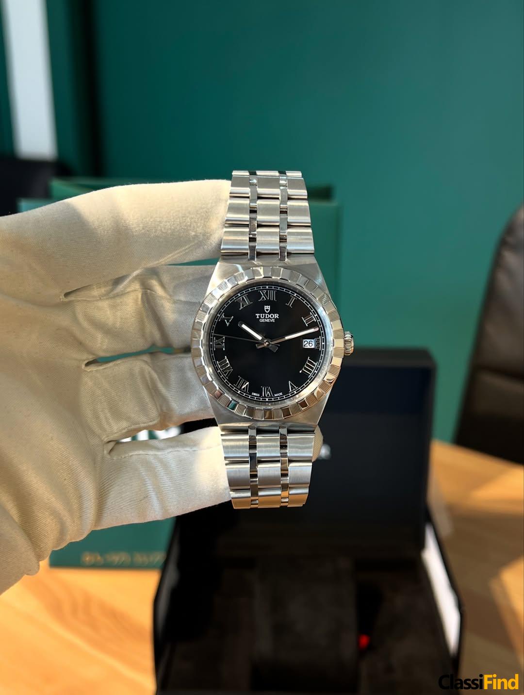 Tudor Royal Date Black dial with Roman numerals Size 38 mm