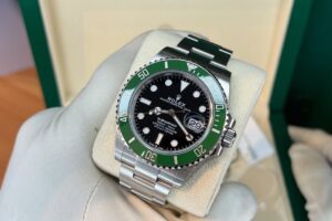 Starbucks SUBMARINER Date Year : 2024
