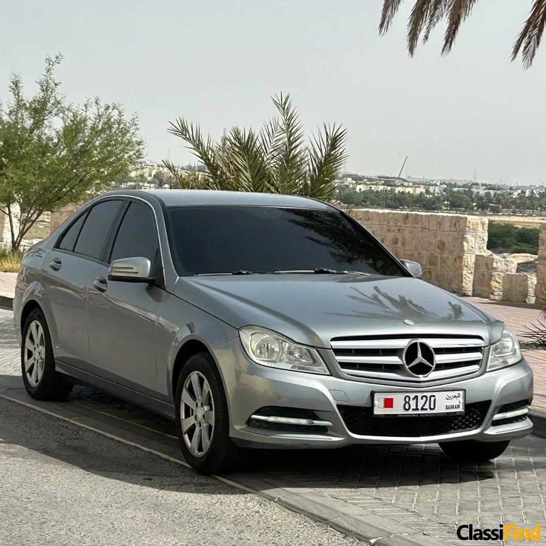 Mercedes c200 for sale Model 2013 With number 8120