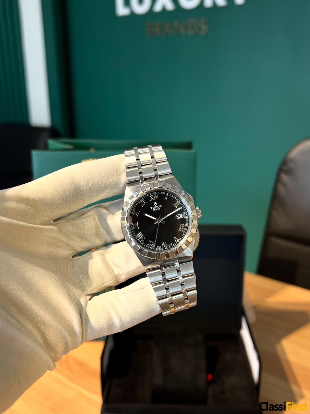 Tudor Royal Date Black dial with Roman numerals Size 38 mm
