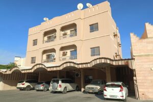 Building for sale in Arad