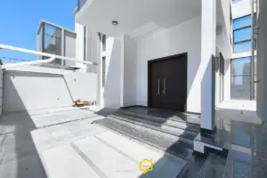 Villas for sale in Mozoon