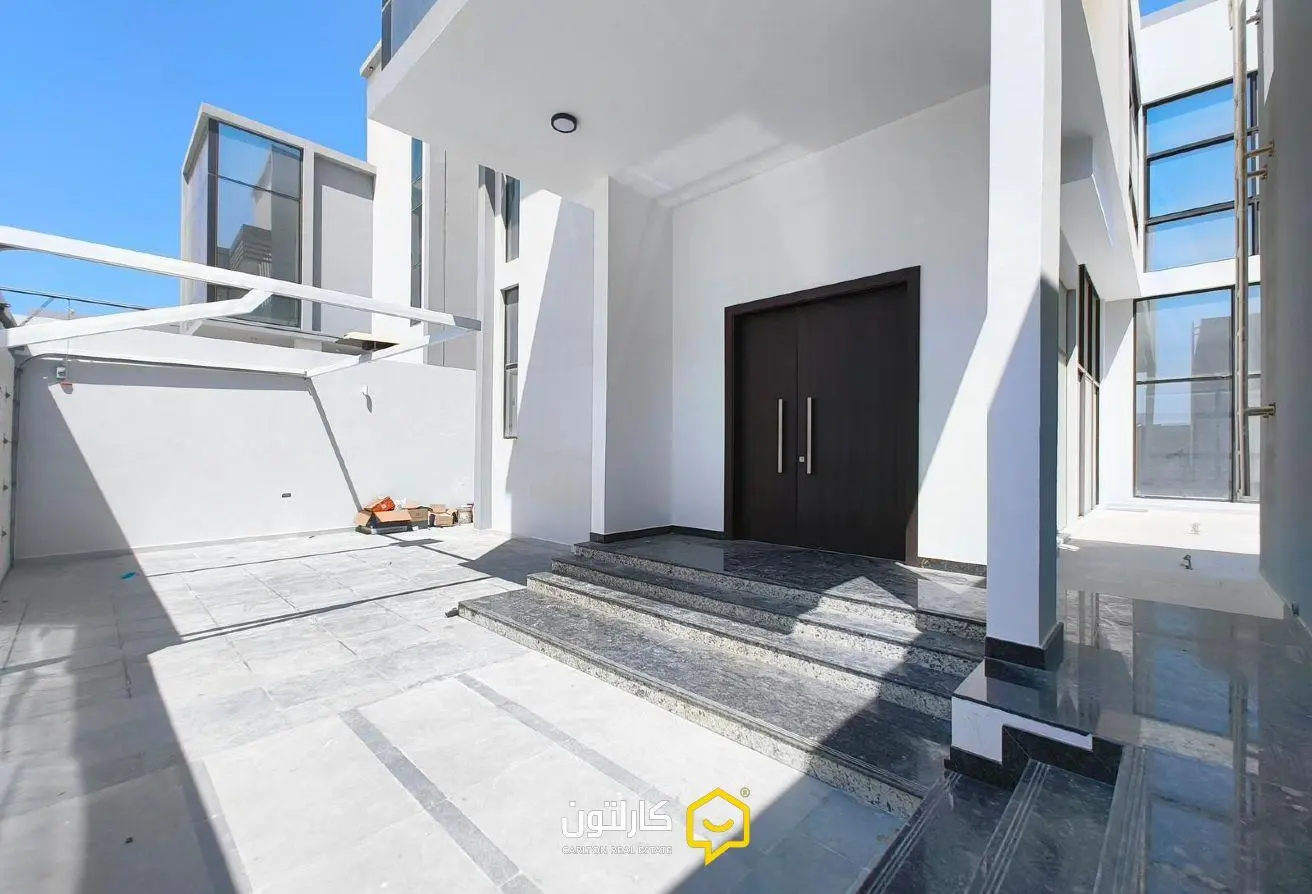 Villas for sale in Mozoon